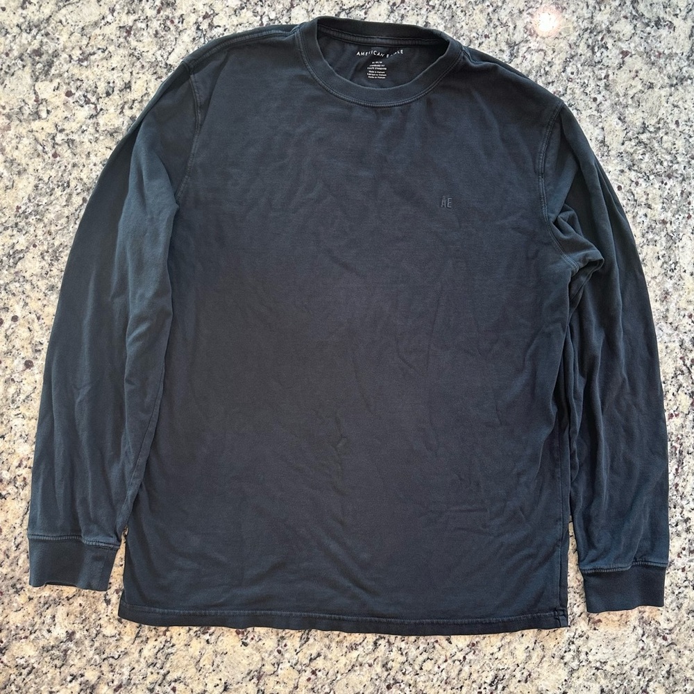 Men’s Size Medium Black American Eagle Long-Sleeve Crew-Neck T-Shirt